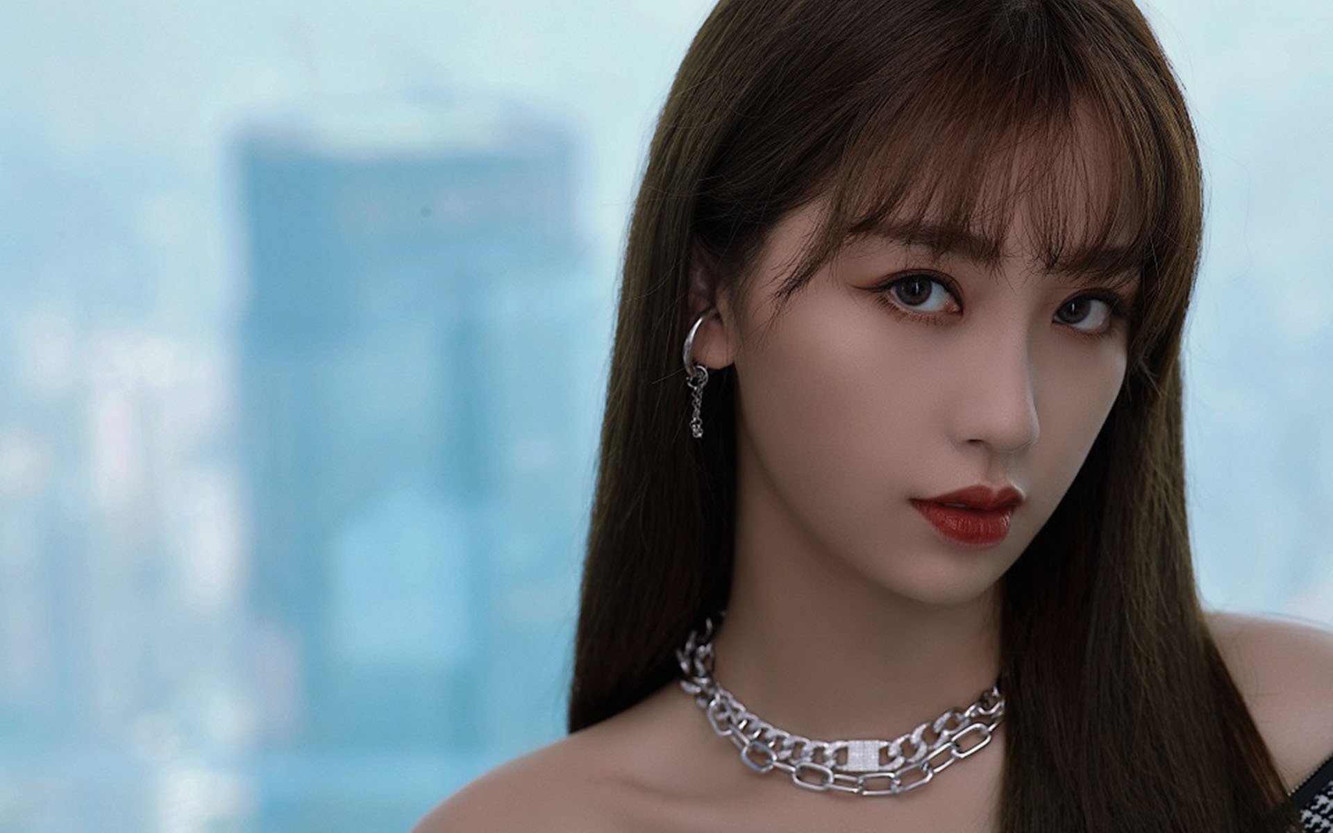 勇士设立“战术创新实验室”，邀请外部专家参与建模，勇士战术手册