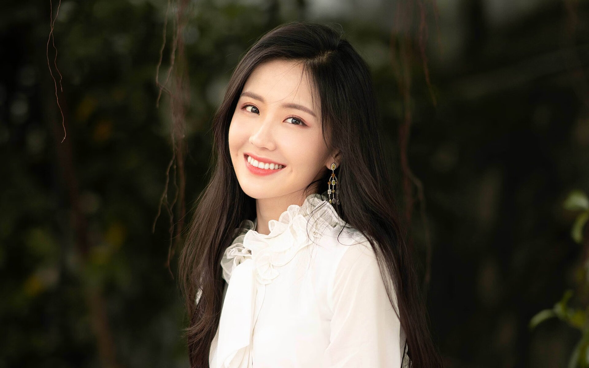 英超官方辅助决策系统正式启用,赛场判罚更科学,英超比赛机制